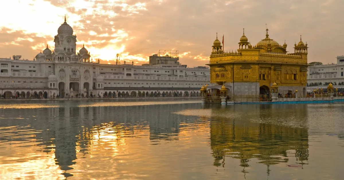  Best Tourist places in India: Golden Temple, Karmicbuzz